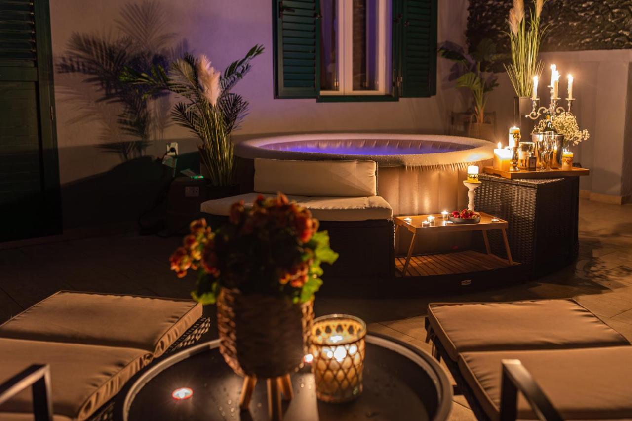 Oasis Luxury Apartment With Terrarce And Jacuzzi Split Exterior photo